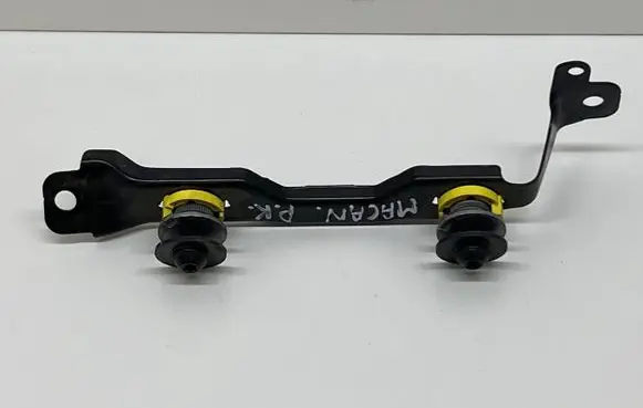 Porsche Macan (95B) Headlight/headlamp mounting bracket 95B941451C