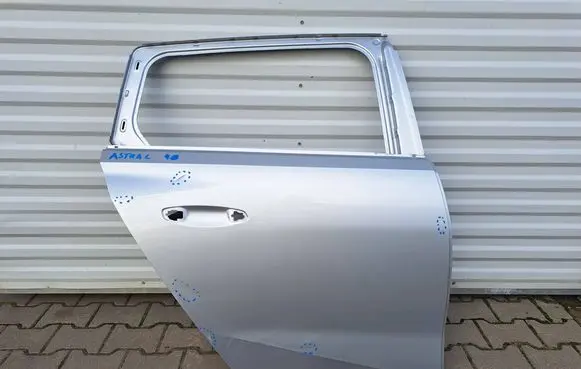 Opel Astra L Rear door