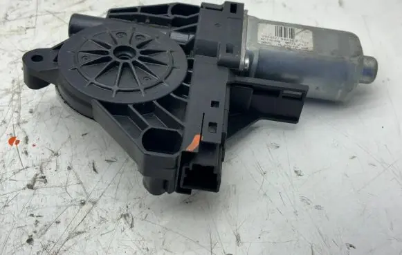 Volvo XC60 Front door window regulator motor 966269102 090807