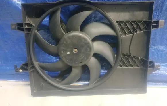 Ford Fiesta Electric radiator cooling fan 8240365
