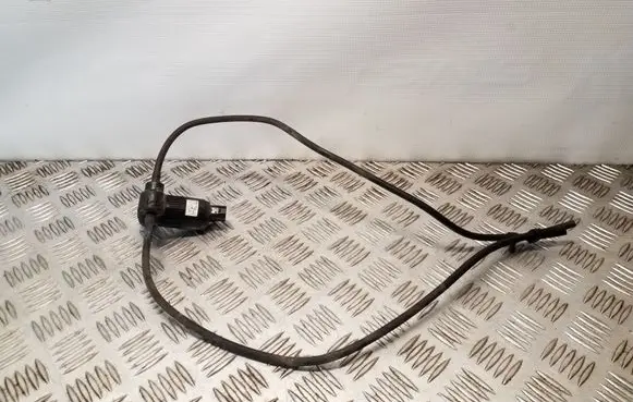 Ford Mondeo MK V Windscreen/windshield washer pump BA8317664AA
