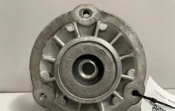 BMW 5 F10 F11 Front upper strut mount 6795083