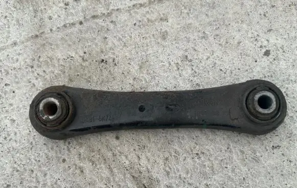 Volvo XC60 Rear control arm 6G915K743