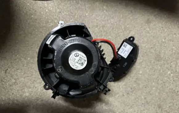 BMW X2 F39 Heater fan/blower 9377854 9297752