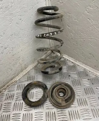 Toyota RAV 4 (XA30) Rear coil spring