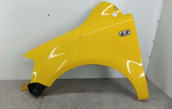 Volkswagen Fox Fender LY1C
