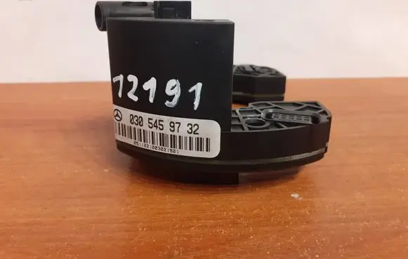 Mercedes-Benz E W211 Steering angle sensor 0305459732 0511221003021901