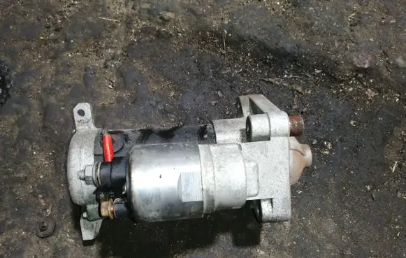 Volvo S60 Starter motor 31407197
