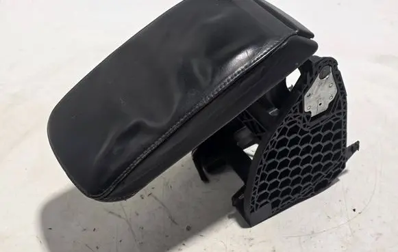 Skoda Superb B6 (3T) Armrest 3T0864207D 3010213101010000