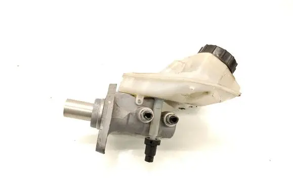Volvo V70 Master brake cylinder