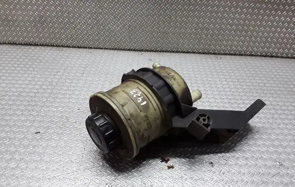 Peugeot 807 Power steering fluid tank/reservoir