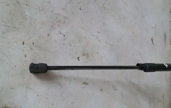 Audi A2 Tailgate/trunk strut/damper