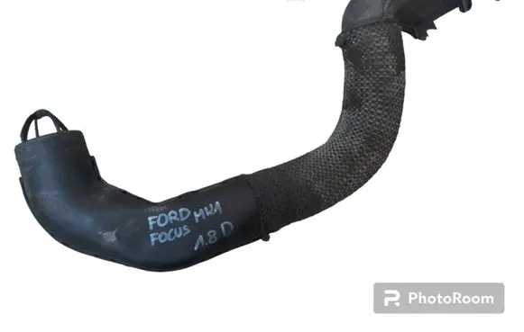 Ford Focus Air intake hose/pipe 98AB9E635