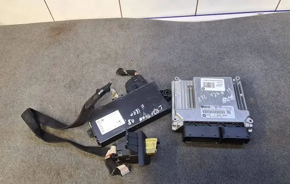 Engine ECU kit and lock set