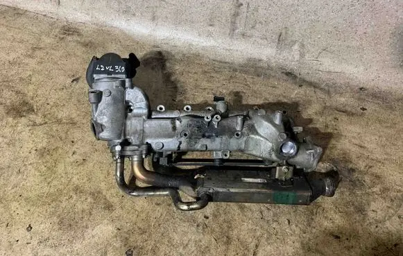 Mercedes-Benz ML W164 EGR valve cooler 16421400975