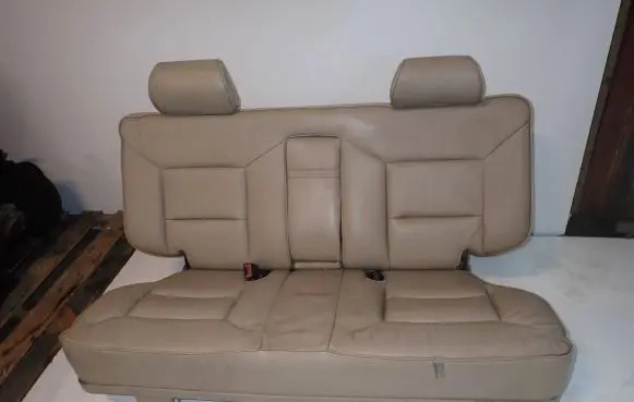 Mercedes-Benz G W463 2nd Gen Second row seats 