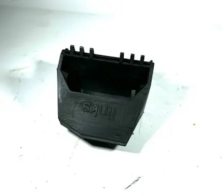 Radiator mount bracket