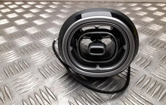 Dashboard side air vent grill/cover trim