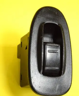 KIA Sephia Electric window control switch 4735101000