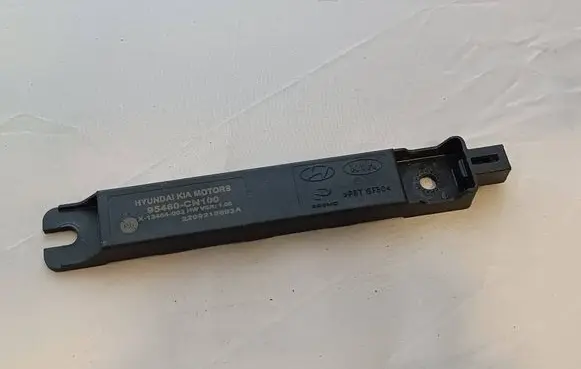 KIA EV6 Keyless system antenna 95460CN100 2209215693A X13464002