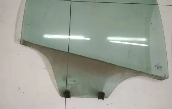 Citroen C5 Rear door window glass as2
