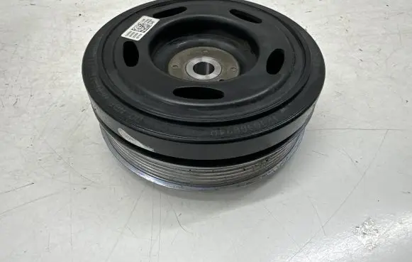 Nissan Qashqai J12 Crankshaft pulley 20012303