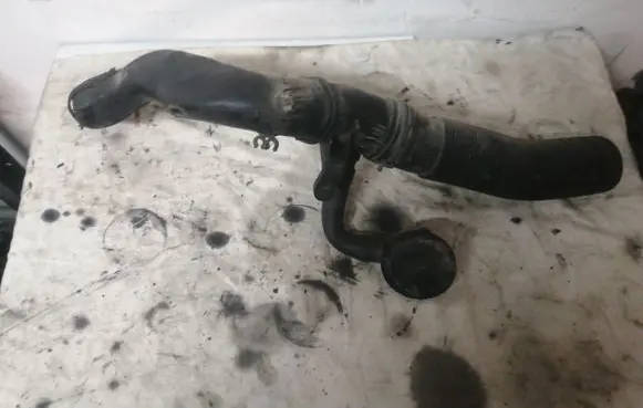Volkswagen Golf IV Intercooler hose/pipe PX0446037