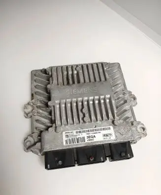 Ford Focus Engine control unit/module 7M5112A650RA 5WS40331CT