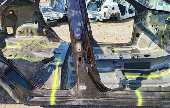 Nissan Qashqai Pillar (middle) 