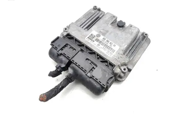 Volkswagen Golf V Engine control unit/module 03G906021KH 0281013226