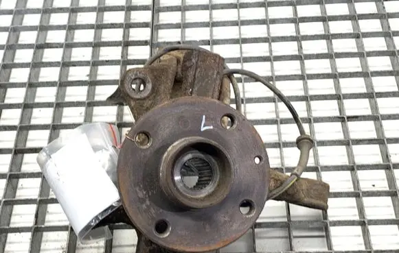 Peugeot 107 Front wheel hub spindle knuckle 