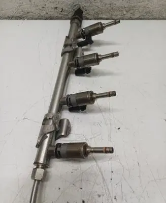 Volkswagen PASSAT B8 Fuel injectors set 04E133038A 04E133320D