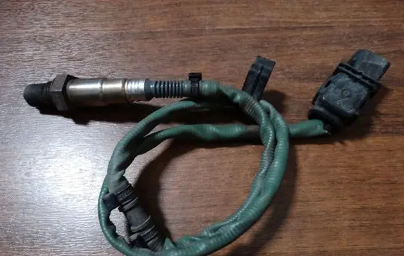 Porsche 911 991 Lambda probe sensor 9A160618101