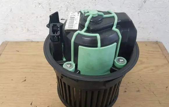 Citroen C4 II Heater fan/blower T1011131B