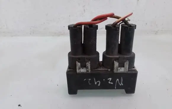 Coolant fan relay