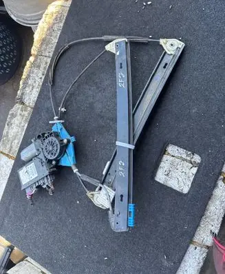 Audi A4 S4 B6 8E 8H Front door window regulator with motor 0130821765 102237XXX