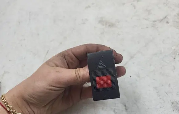 Audi A4 S4 B5 8D Hazard light switch 8D0941509