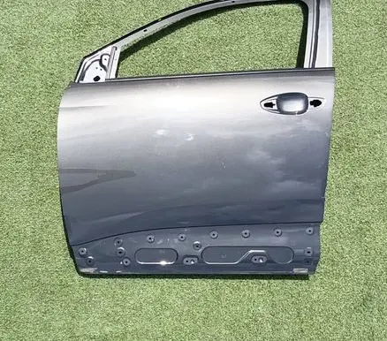Peugeot 3008 II Front door 8771835