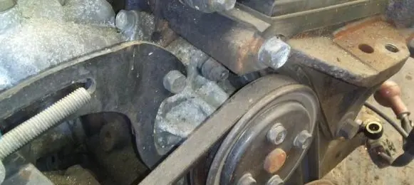Nissan Primera Water pump