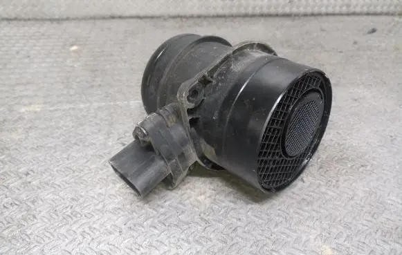 Volkswagen Sharan Mass air flow meter 0281002461 074906461B