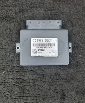 Audi A4 S4 B8 8K Hand brake control module 8K0907801L 8K0907801J