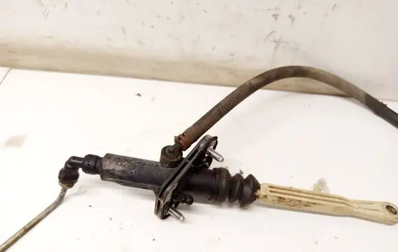 Volvo S60 Clutch master cylinder 8636540