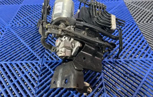 Toyota C-HR I ABS Pump 11304041030