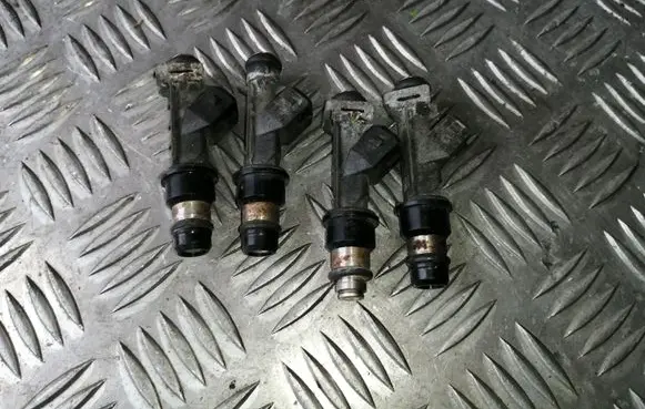 Opel Astra G Fuel injectors set 25313846