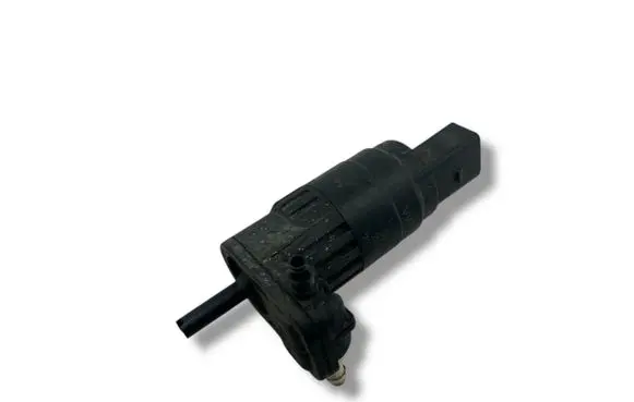 Volkswagen Golf VIII Windscreen/windshield washer pump 1K6955651