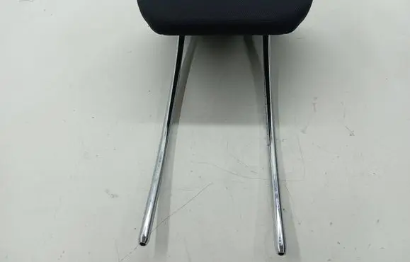 Mercedes-Benz B W245 Rear seat headrest 