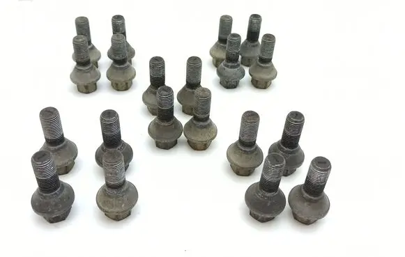 Renault Trafic III (X82) Nuts/bolts 