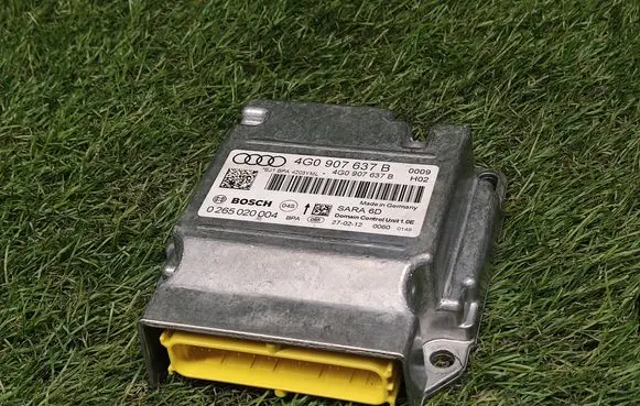Audi A6 S6 C7 4G Airbag control unit/module 4G0907637B 0265020004