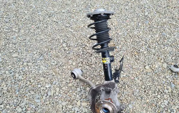BMW 5 F10 F11 Front wheel hub spindle knuckle 6792285