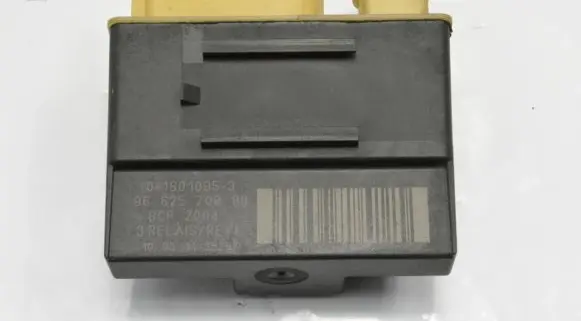 Peugeot 3008 I Glow plug pre-heat relay